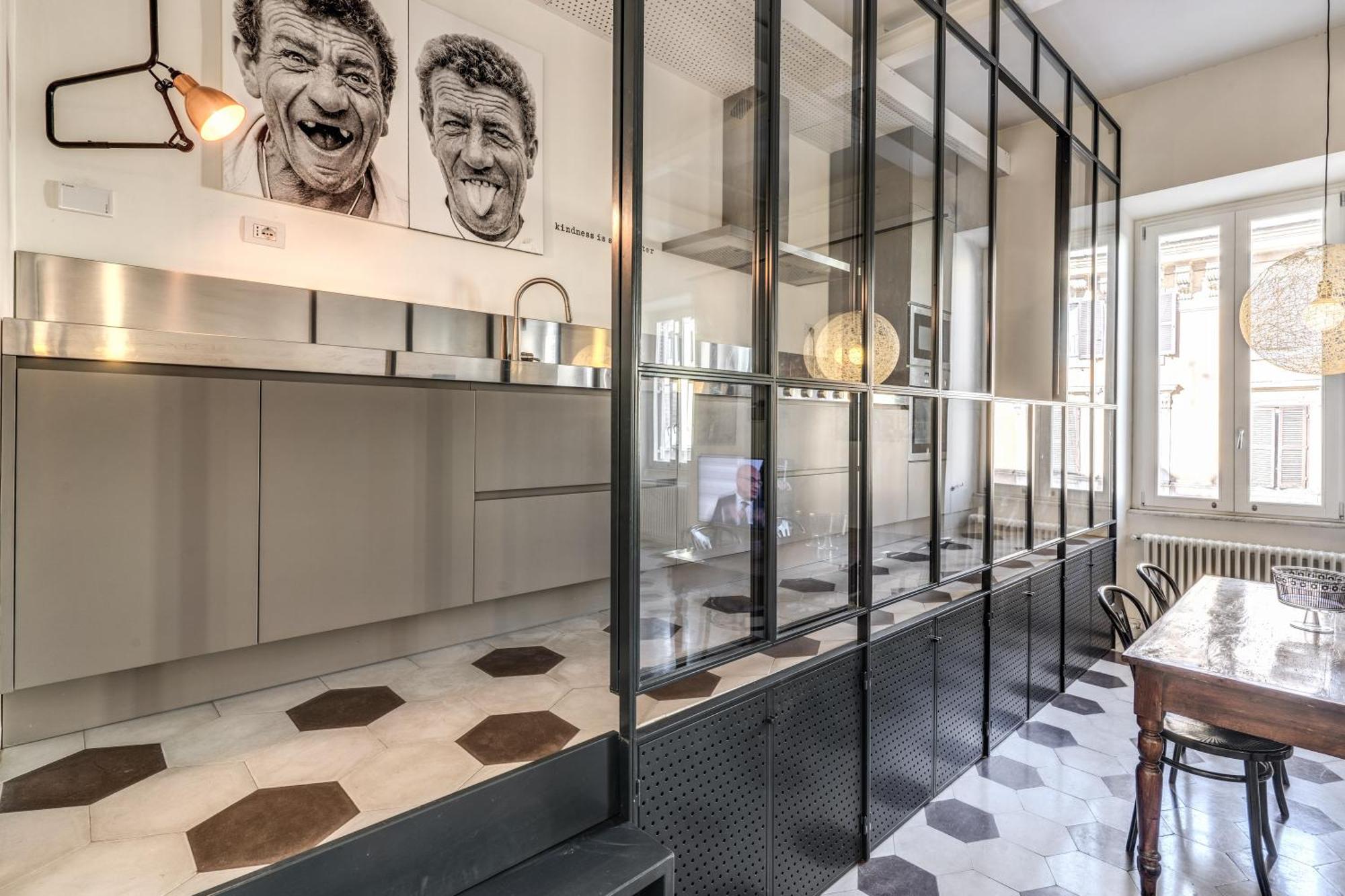 Malico Loft - At Cir: 27648 Roma