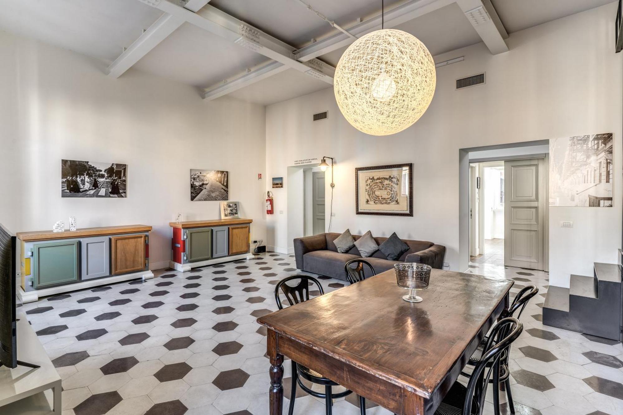 Malico Loft - At Cir: 27648 Roma